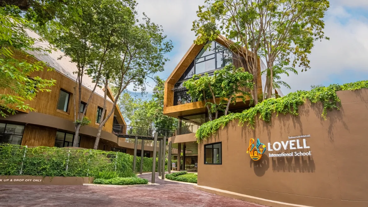 Lovell International School